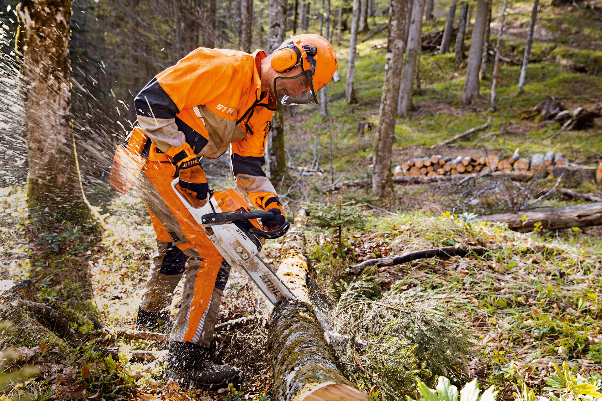 万が一の時でも安心できる 切断防止 | STIHL